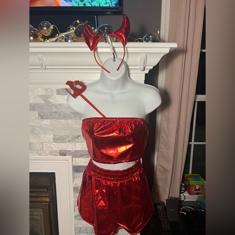 Women’s Metallic Devil Cosplay Costume – XL, NWOT - Picture 4 of 7